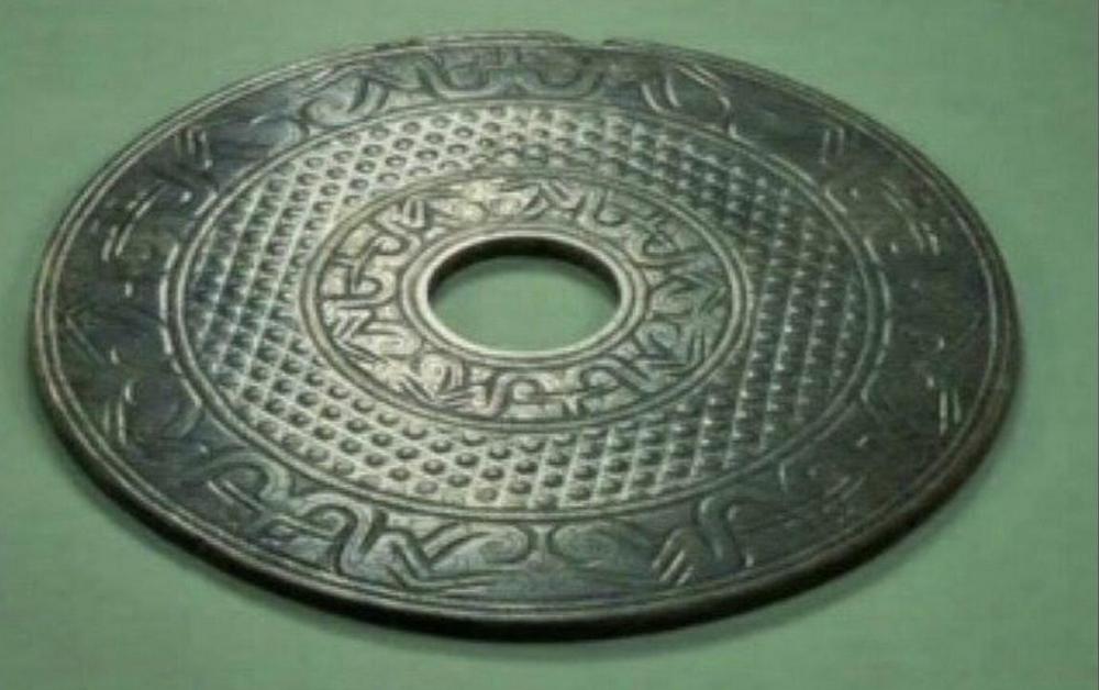 Dropa kamenje – diskovi stari 12000 godina